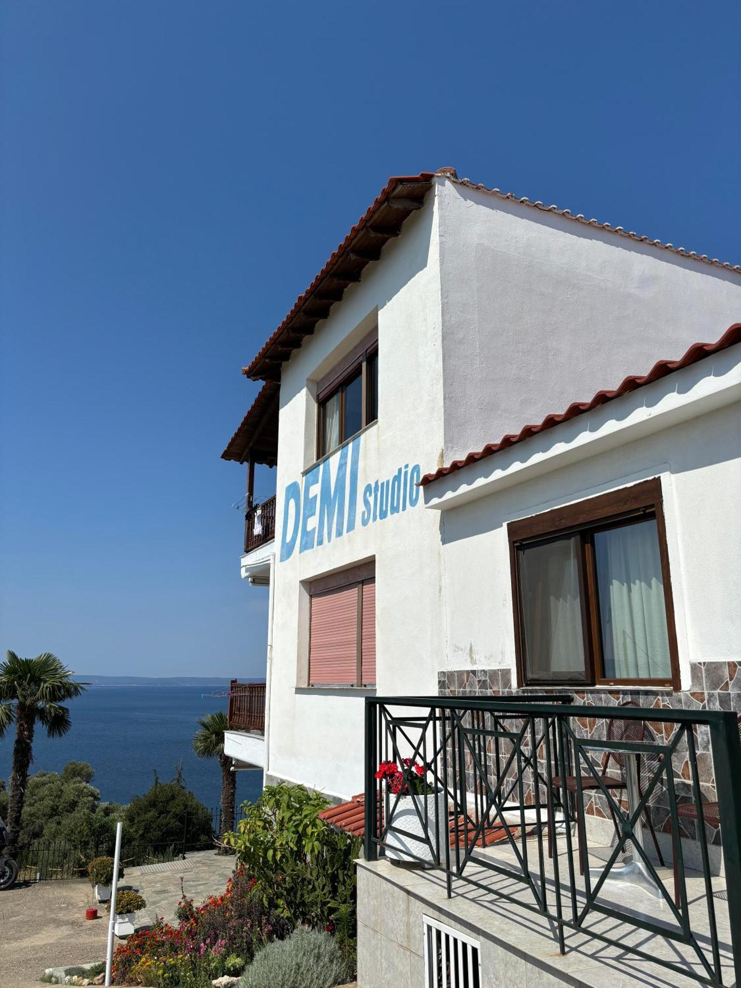 Demi Studios Ammouliani Exterior foto
